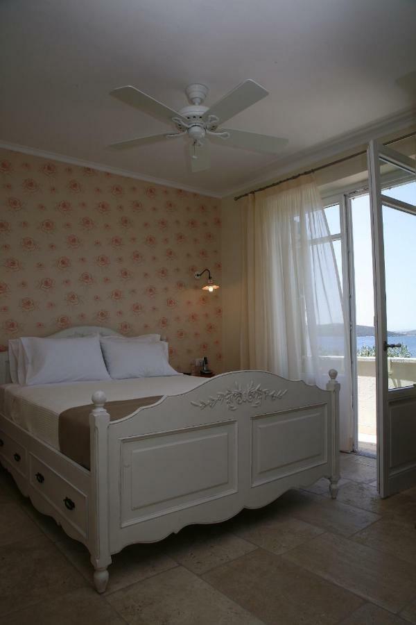 Bed and Breakfast Mourayio Эрмиони Экстерьер фото