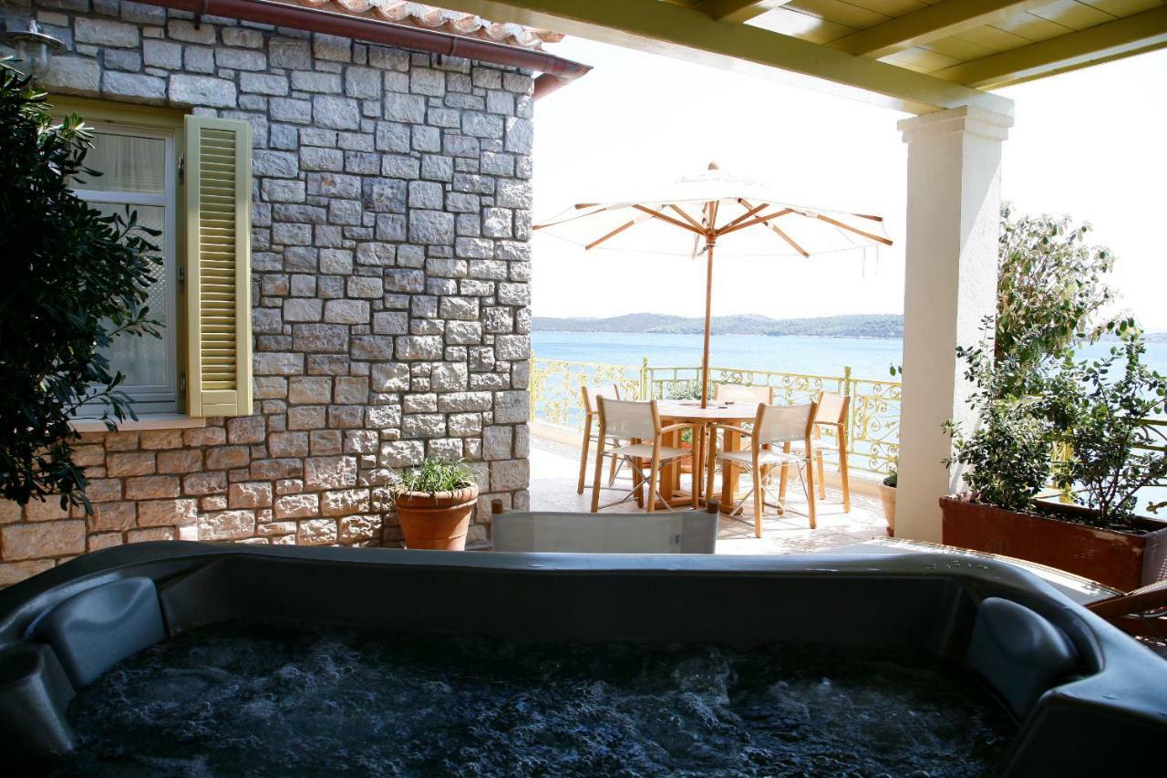 Bed and Breakfast Mourayio Эрмиони Экстерьер фото